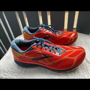 brooks turkey trot shoe